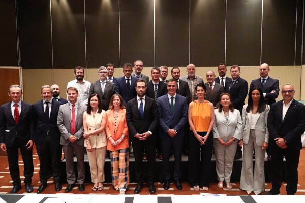 LA CÁMARA PARTICIPA EN EL ENCUENTRO DEL PRESIDENTE PEDRO SÁNCHEZ CON EMPRESAS ESPAÑOLAS EN DAKAR